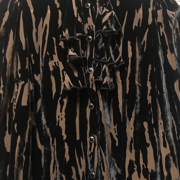 Shrine Velvet Ruffle Snap button Blouse S - Picture 8 of 8